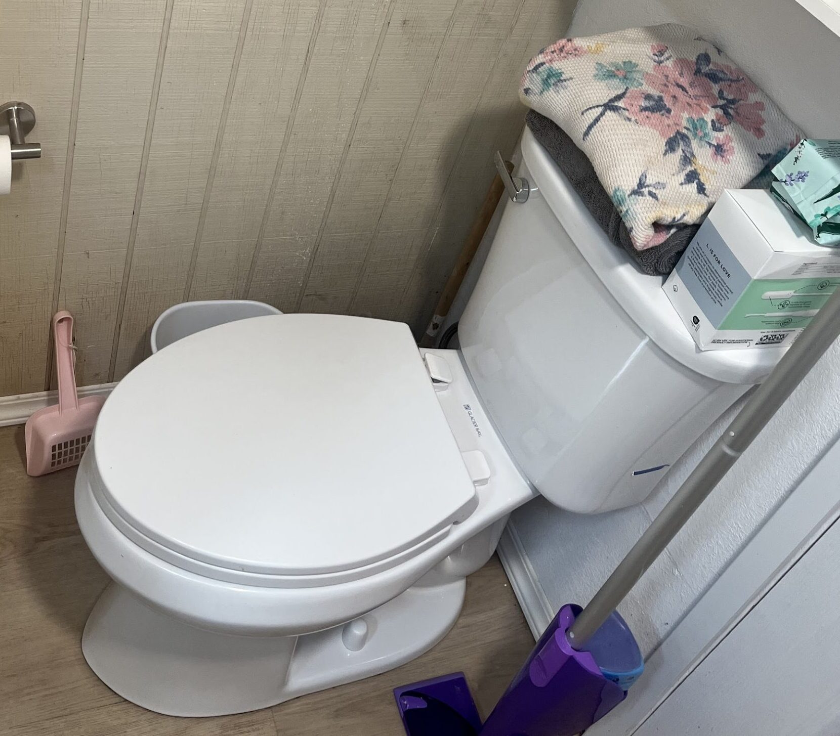 After: clean bathroom